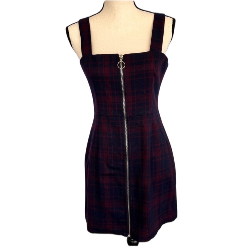 Forever 21 Navy Blue Red Plaid Front Zip Mini Dress Size Medium Sleeveless​​​​ - Picture 2 of 7